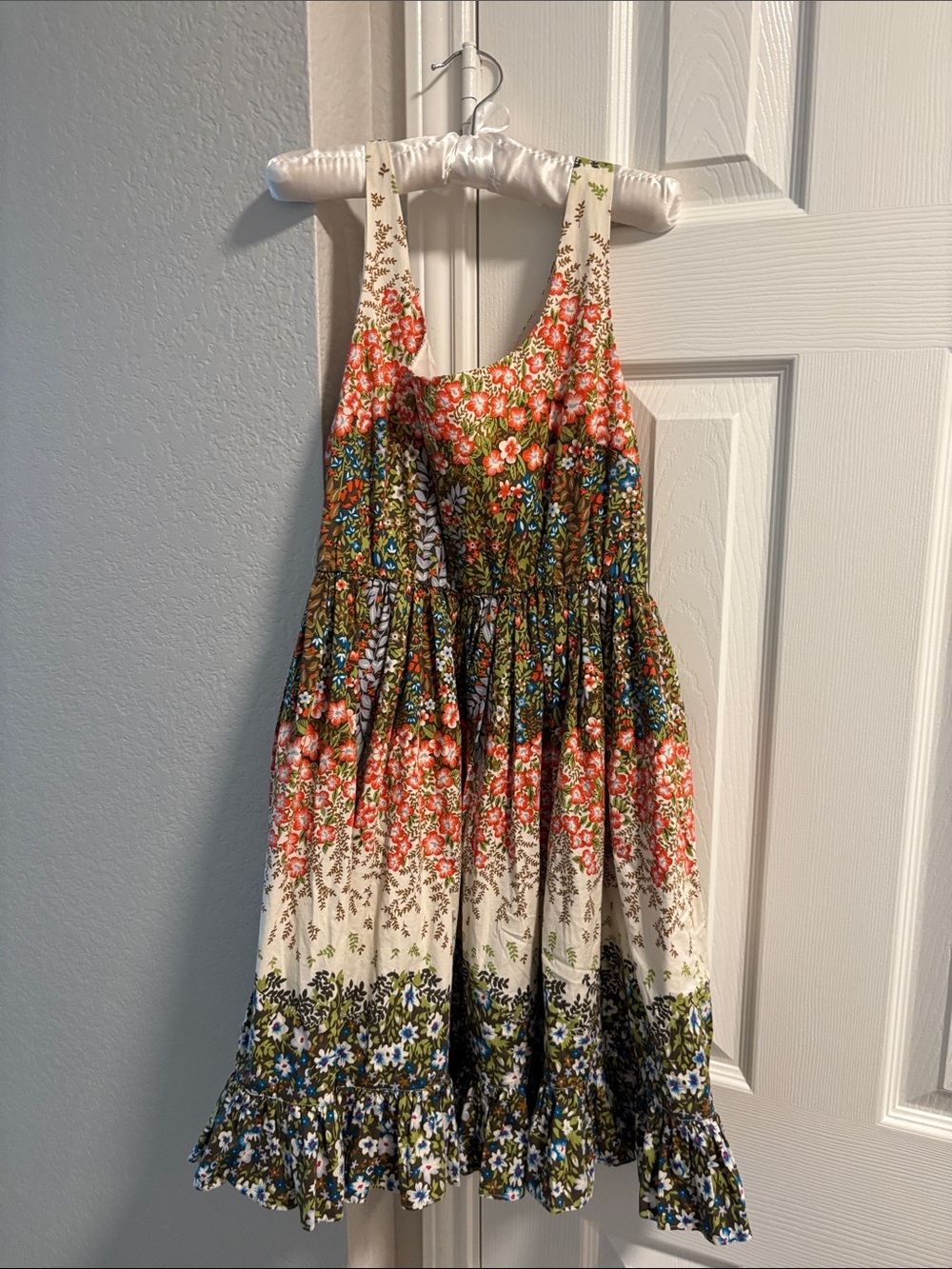 Alice + Olivia girls dress xl or 12/14 cotton silk blend beautiful garden print